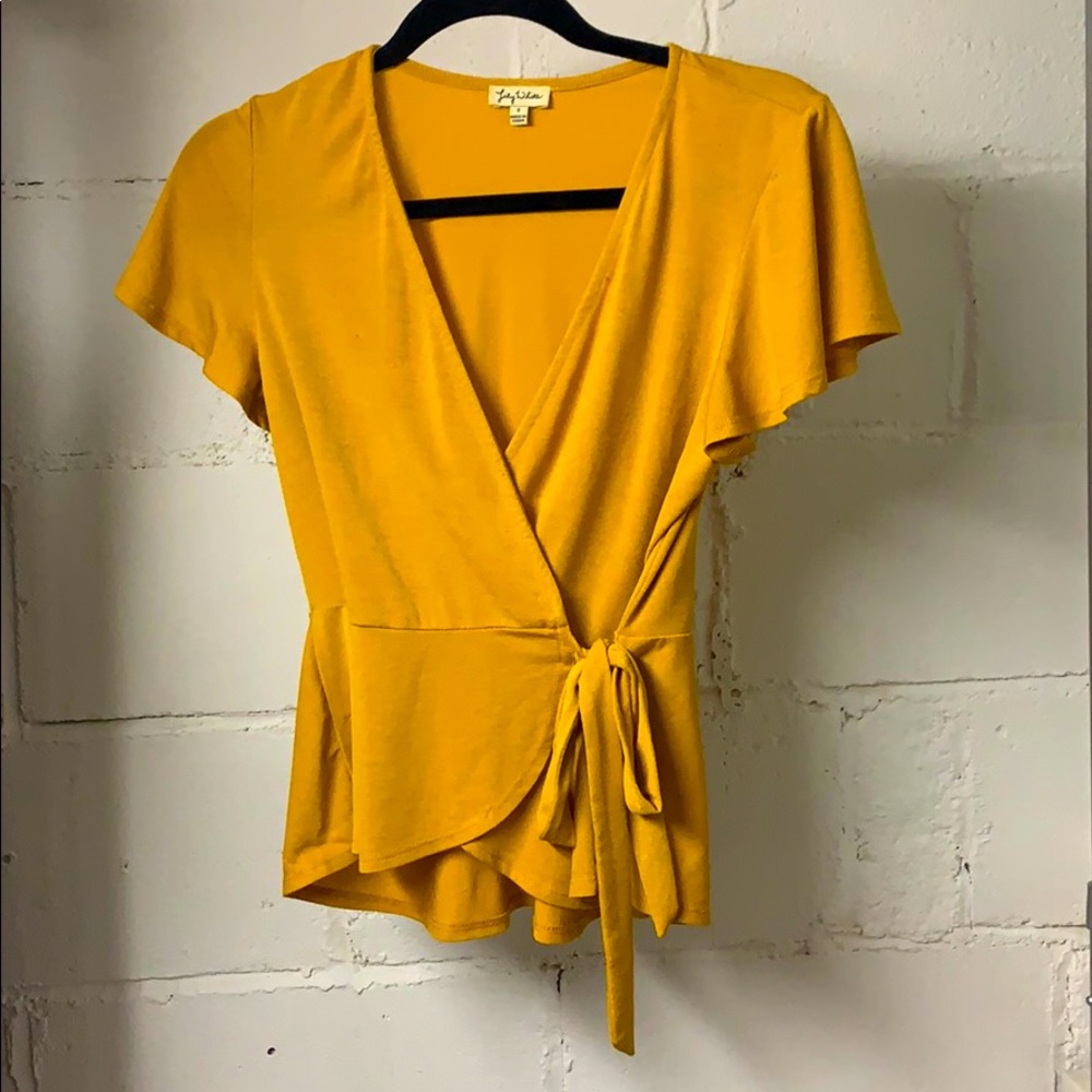 Lily White Yellow top